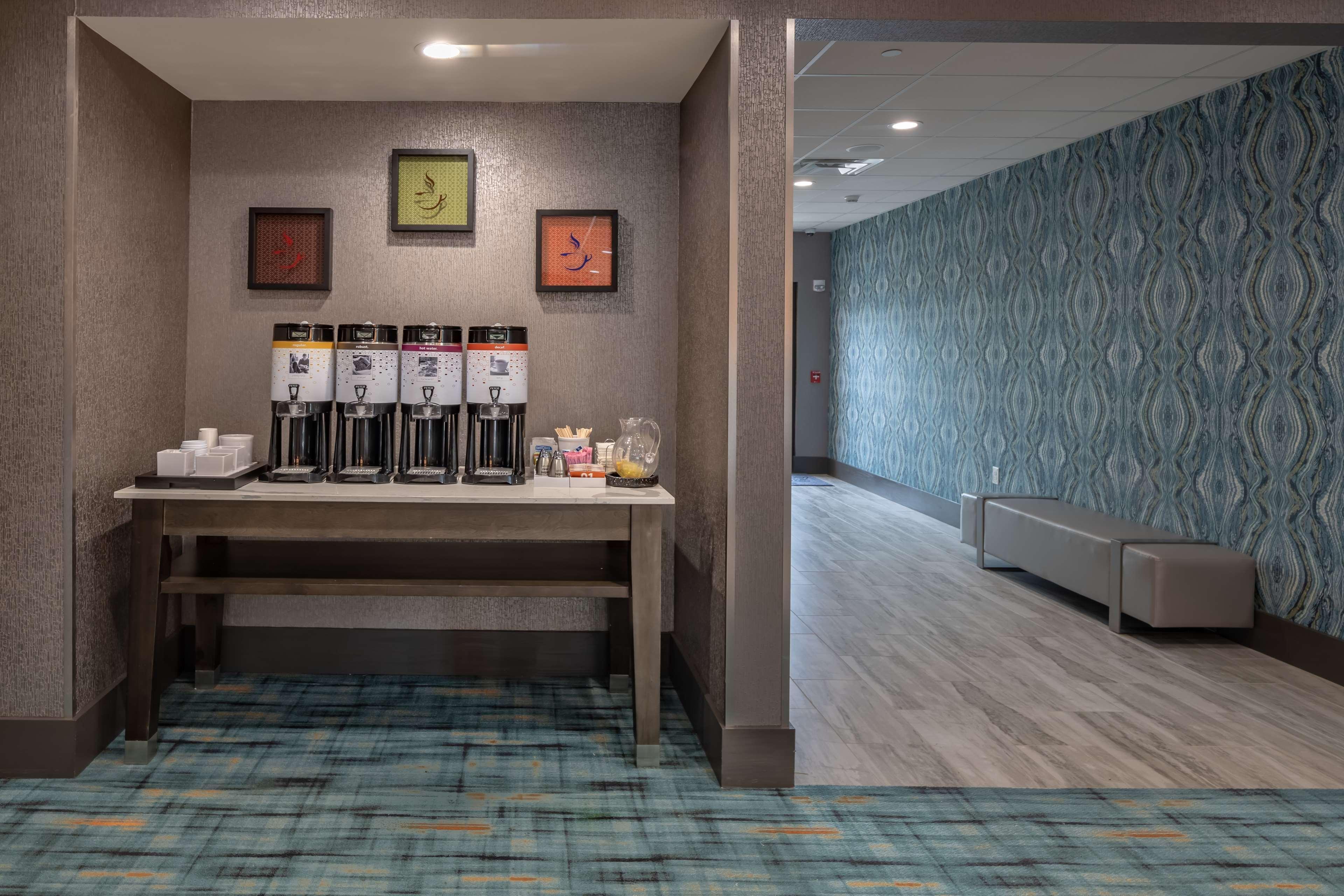 Hampton Inn & Suites Dallas/Plano Central Exterior photo
