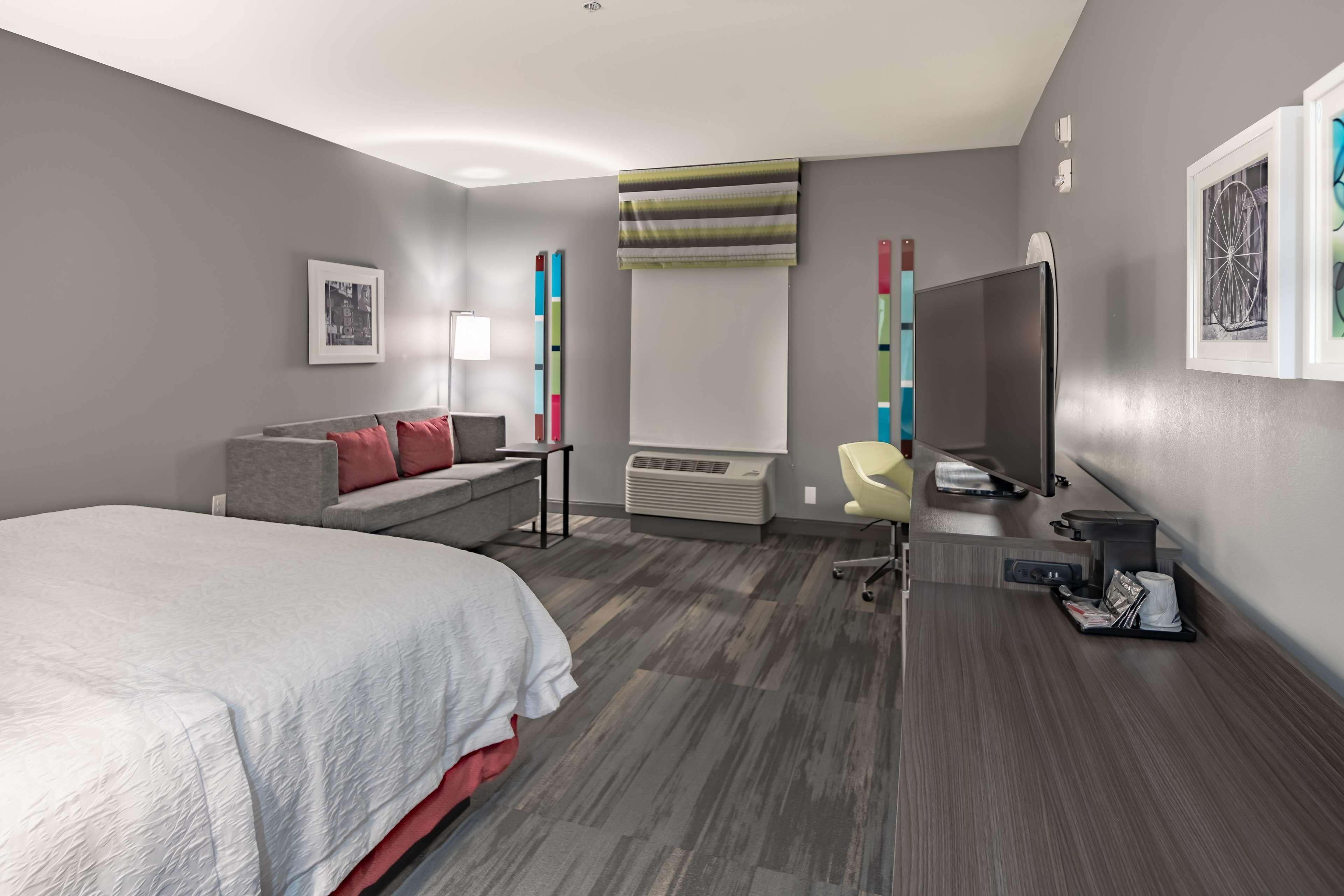 Hampton Inn & Suites Dallas/Plano Central Exterior photo